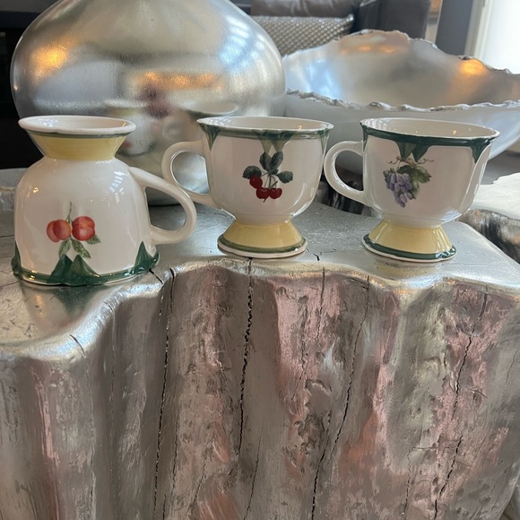 Set of three modern style, Gibson tea, mugs - Picture 7 of 17